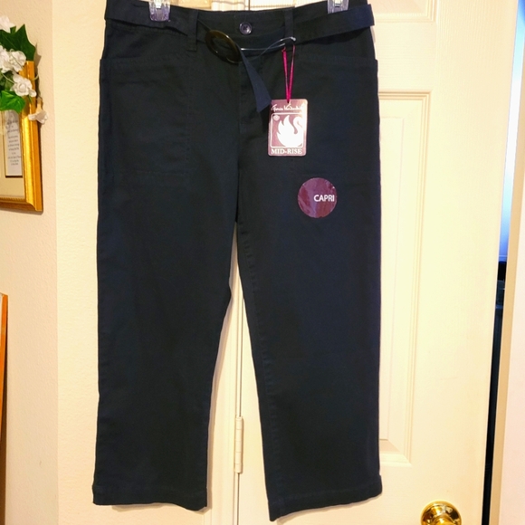 New Gloria Vanderbilt Mona Belted Capri - Navy Blue Size 6 - Mid-rise - Picture 1 of 5